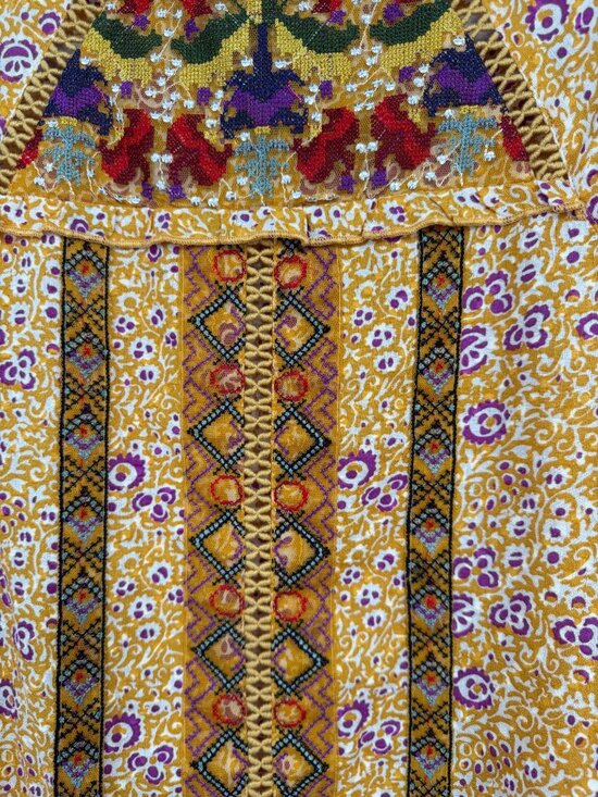 Women’s Anthropologie Maeve Embroidered Boho Top •Size 6 yellow festival - Picture 7 of 16